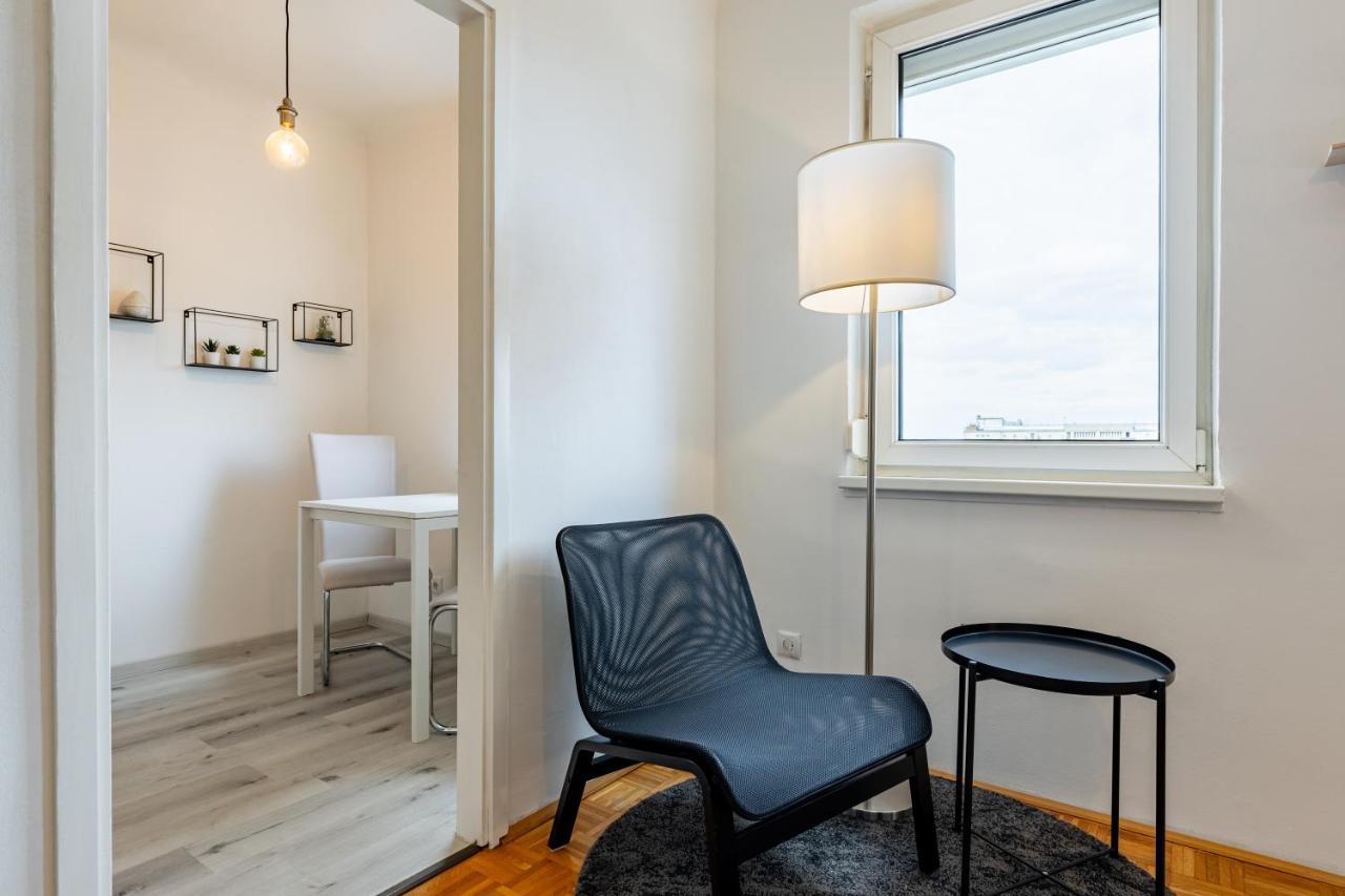 New With A View - Modern Studio Wiedeń Zewnętrze zdjęcie